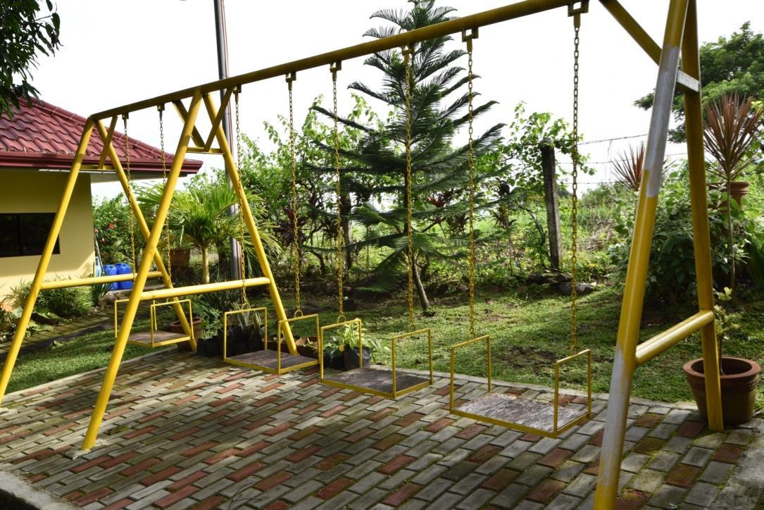Nauvoo Farm Resort Magalang Exteriör bild
